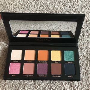 New violet boss essentials eyeshadow palette